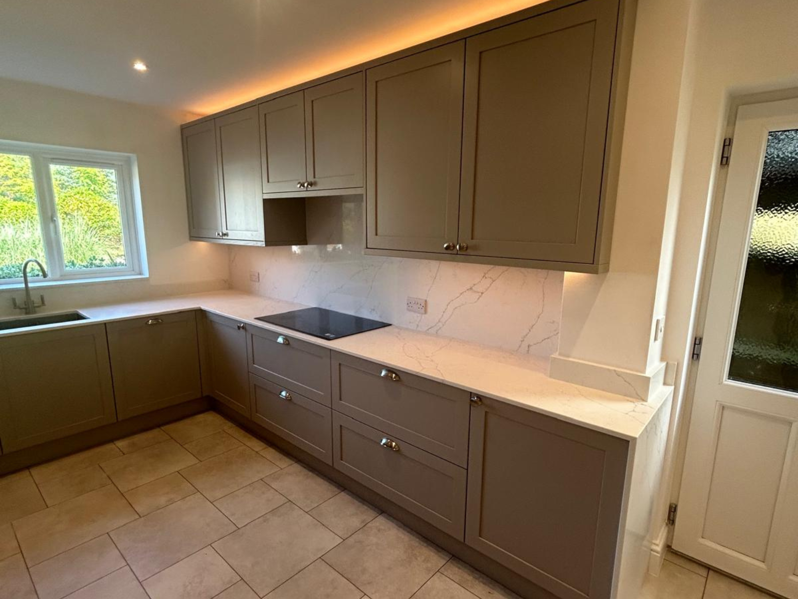 Painted Shaker Kitchen in Upper Basildon